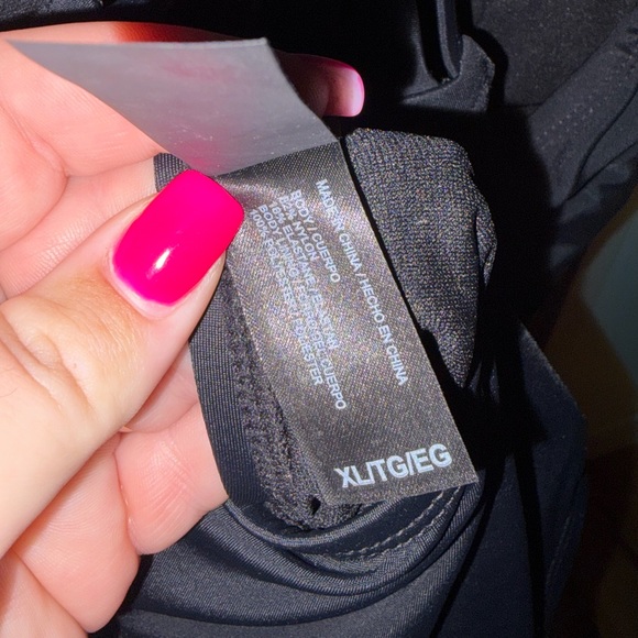 🆕💜 Hurley Black Strappy Back One Piece Swimsuit Athletic Surf Style L - Picture 10 of 13